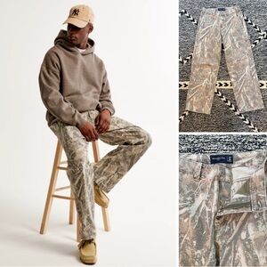 Abercrombie & Fitch Men’s Baggy Workwear Pant in Camo 29” Waist 30” Inseam